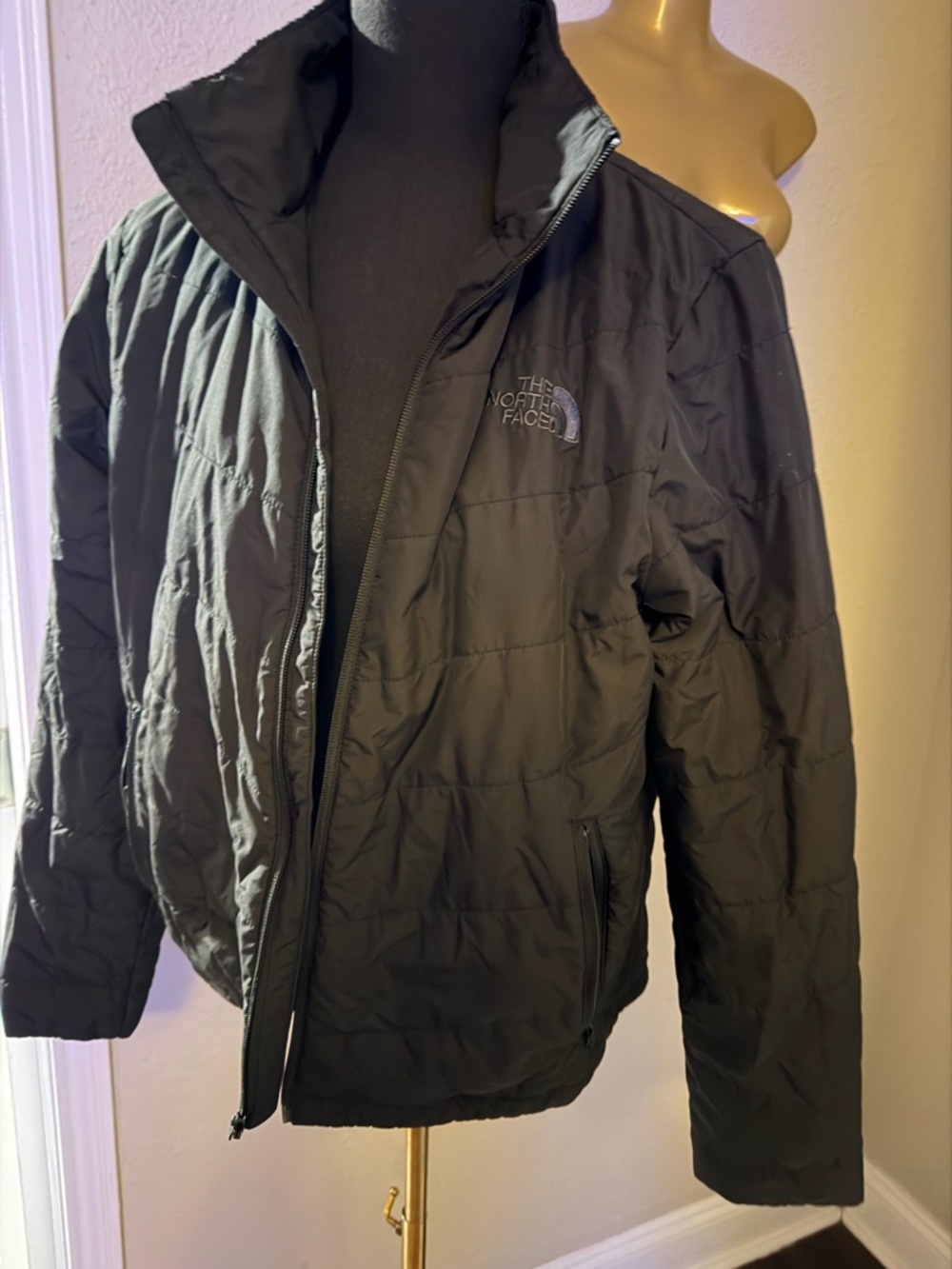 The North Face women  Black Quilted Puffer Jacket